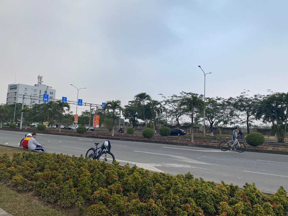 Tăng cường tuyên truyền người đi xe đạp chấp hành Luật Giao thông đường bộ